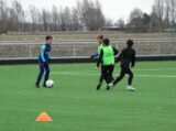 Training Schouwen-Duiveland Selectie Onder 13 & 14 op sportpark 'Het Springer' van vrijdag 30 december 2022 (17/98)